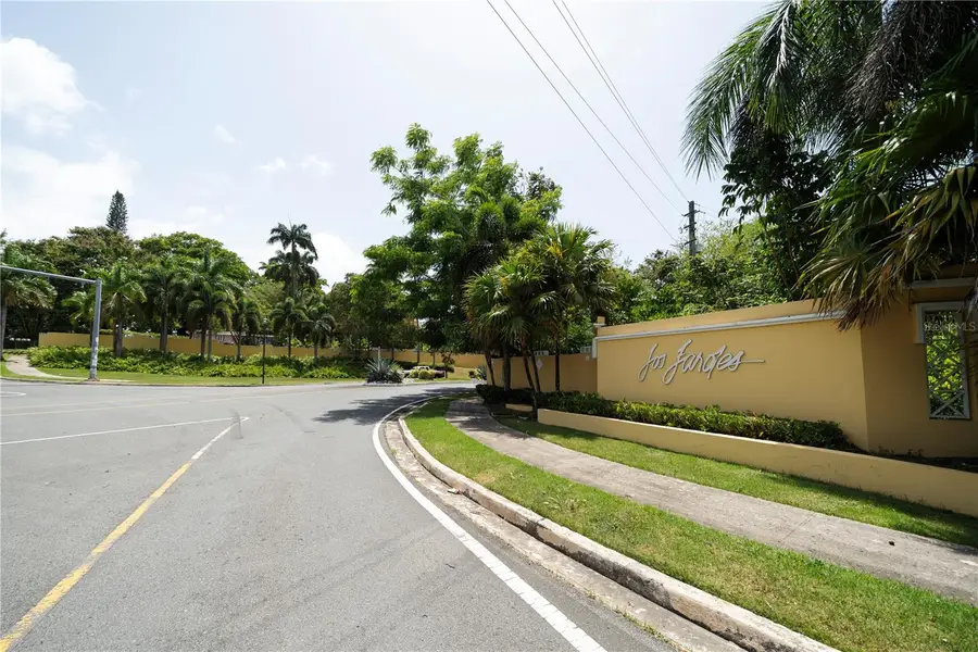 PASEO VIEJO SAN JUAN Los Faroles #81, Bayamon, PR 00956 - #3
