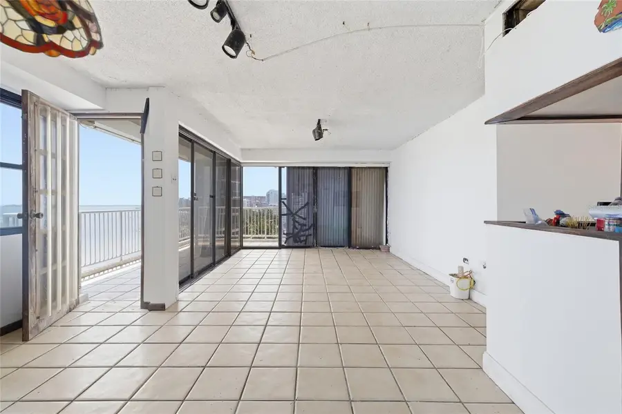 4633 Isla Verde Ave #803, Carolina, PR 00979 - #2