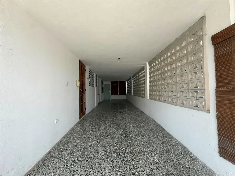 CLL. 18 N Figueras #JJ-12, San Juan, PR 00926 - #2