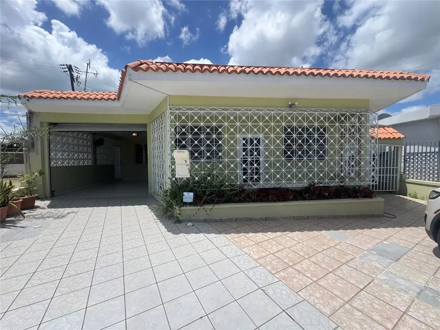 35 X Colombina, Bayamon, PR 00956 - #2