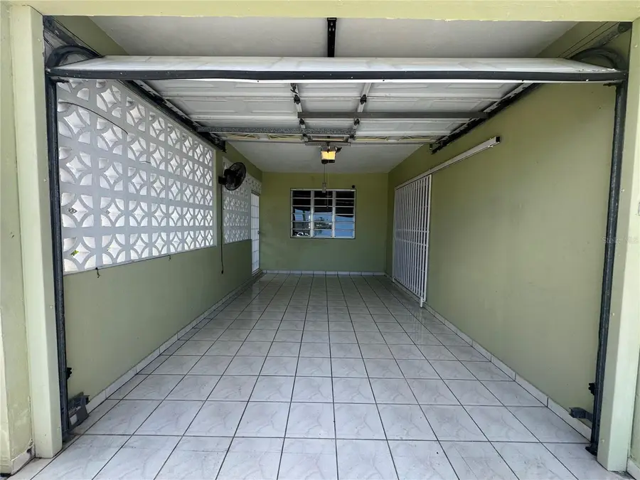 35 X Colombina, Bayamon, PR 00956 - #3
