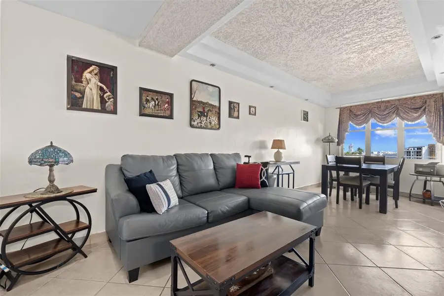 600 Fernandez Juncos #523, San Juan, PR 00911 - #3