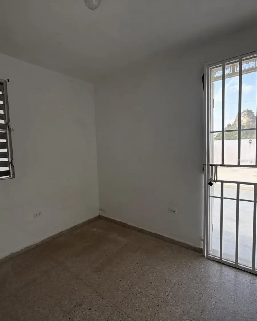 #802(J-3) Monte Farallon St, Colinas De Montellanos, Morovis, PR 00687 - #3