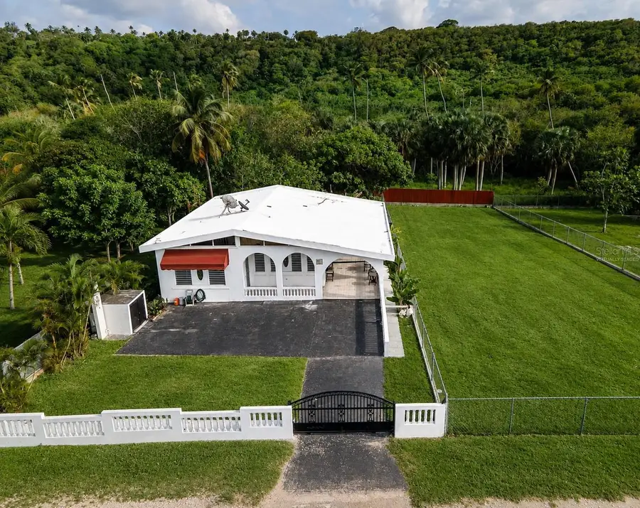 KM 6.100 Carr 466, Isabela, PR 00662 - #2