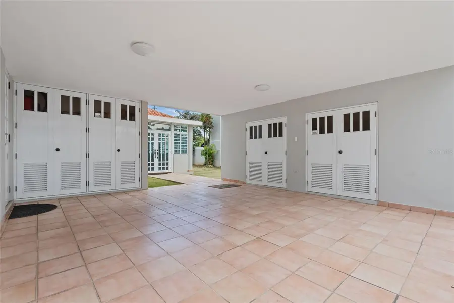 URB VILLAS DE SAN IGNACIO Calle San Edmundo #14, San Juan, PR 00927 - #2