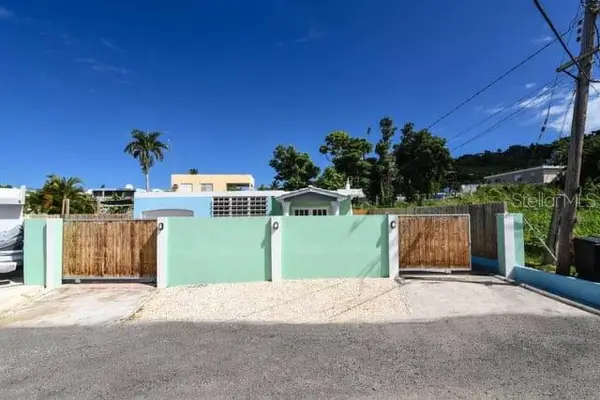 Urb La Roca St. F 109, FAJARDO, PR 00738