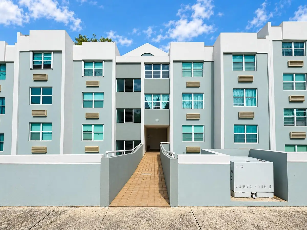 1000 Cond.La Floresta Carr. 831 #1331, Bayamon, PR 00956 - #1