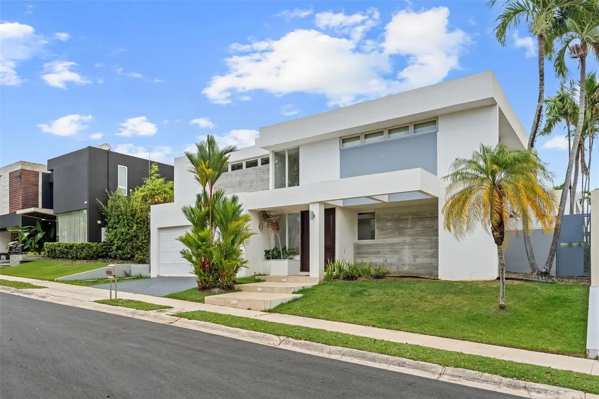 N-19 Los Gavilanes, Guaynabo, PR 00969 - #1