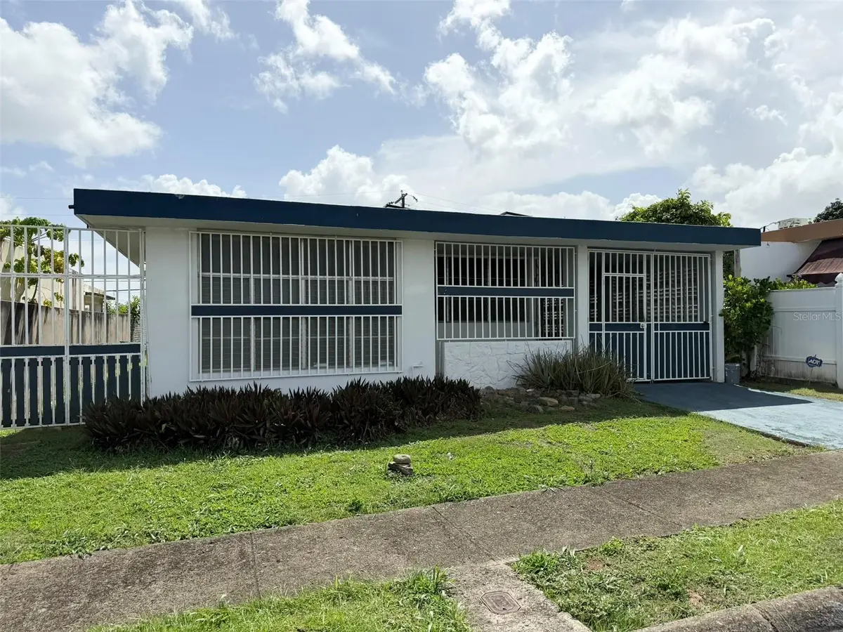 DIEGO SALCEDO ST. Fairview Dev. #1873, San Juan, PR 00926 - #1