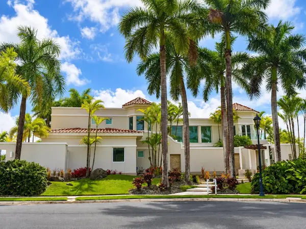 Urb. Montehiedra Calle Gorrin, SAN JUAN, PR 00926