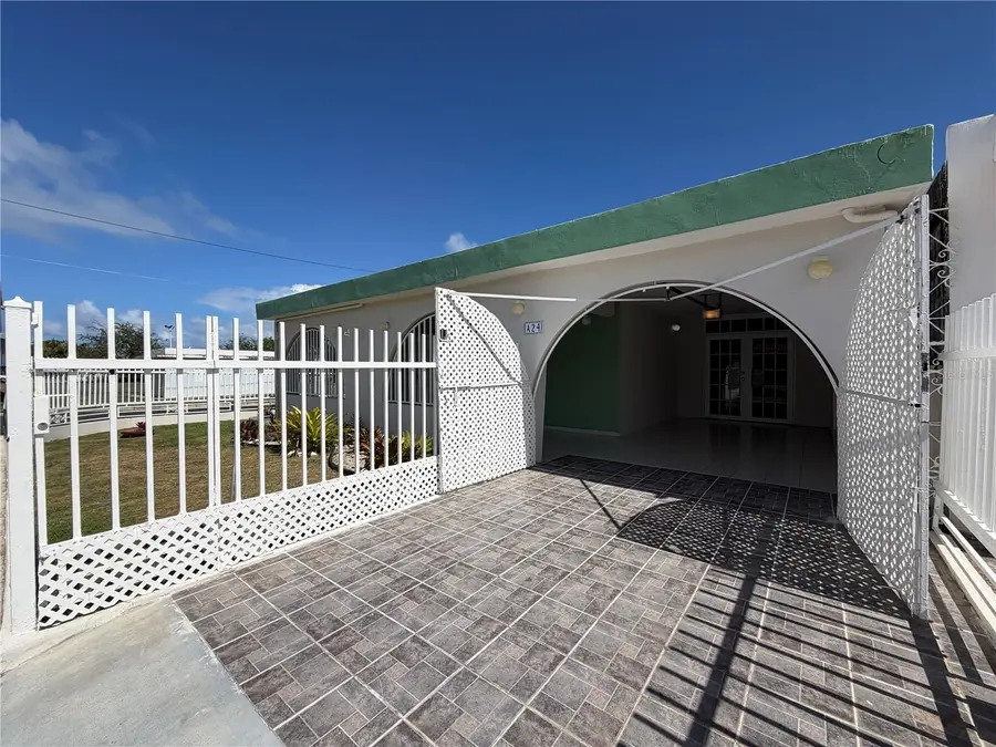 A-24 Calle 4 Urb. Extension Santa Isidra I, Fajardo, PR 00738 - #2