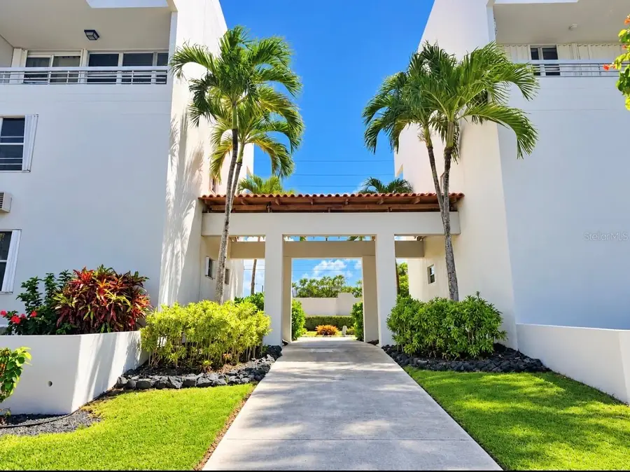 686 Chalets De La Playa #10, Vega Baja, PR 00693 - #2