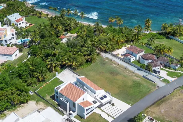 13 Hoon Shell Road | Surfside, HUMACAO, PR 00791