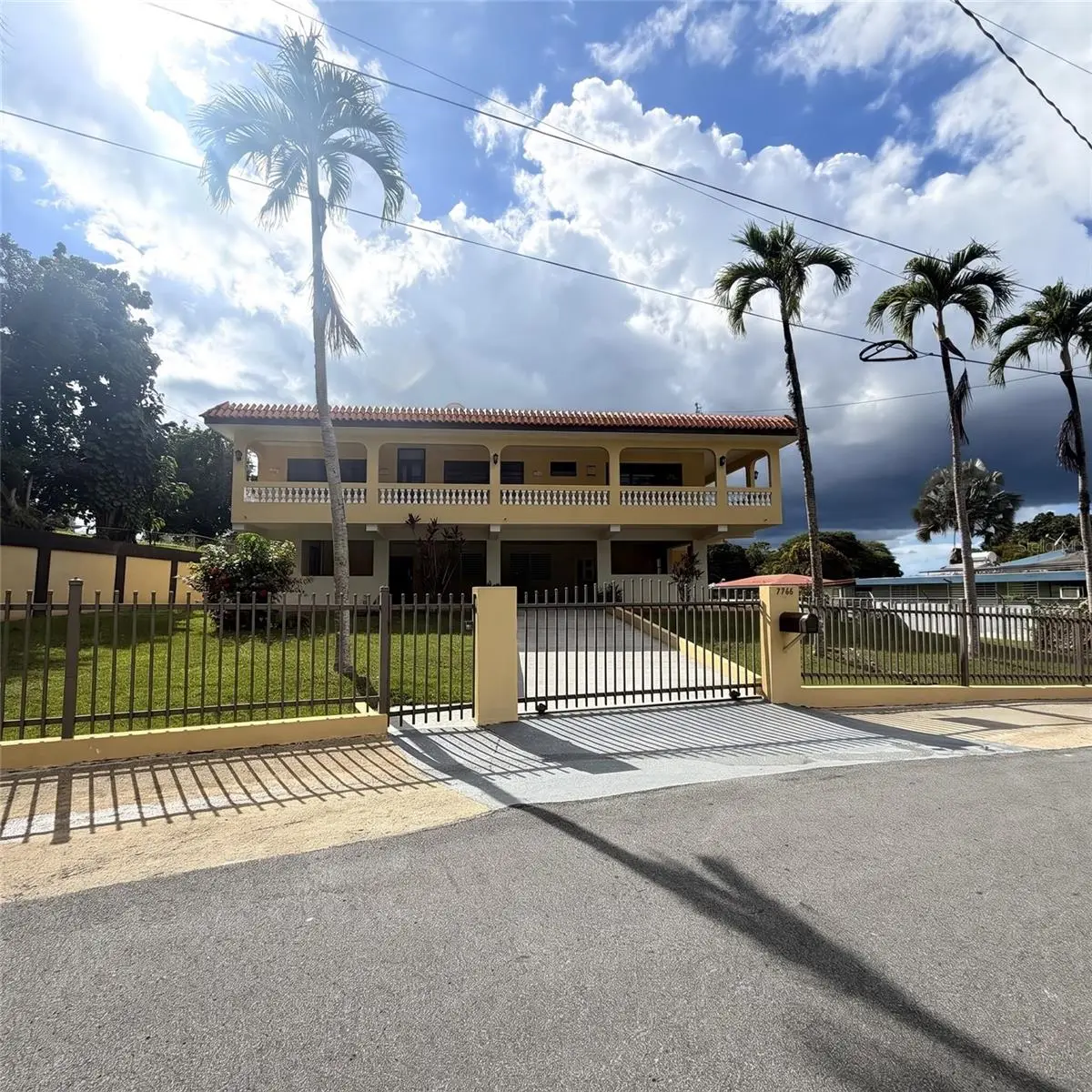 Solar 6 Reparto Rosario, Bayamon, PR 00956 - #1