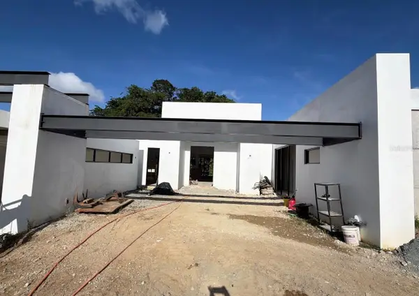 137 Calle Violeta, SAN JUAN, PR 00927