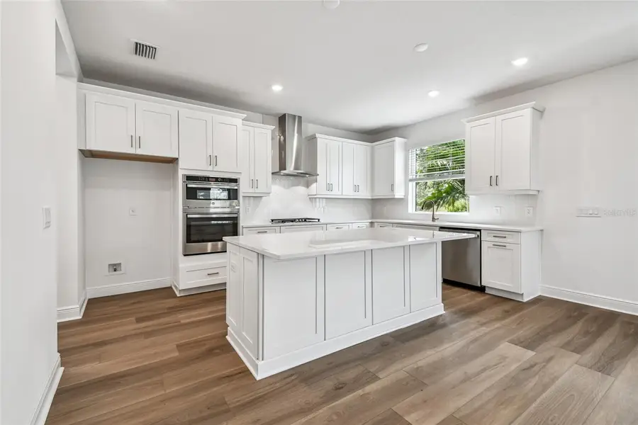 7571 Hawkstone Drive, Sarasota, FL 34241 - Image #3