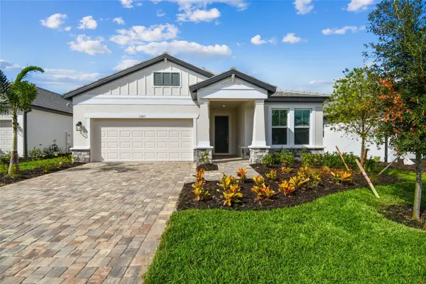 17217 Savory Mist Circle, LAKEWOOD RANCH, FL 34211