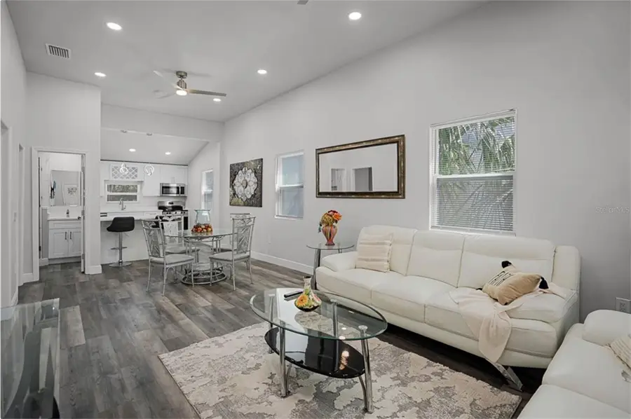 2335 W Beach Street, Tampa, FL 33607 - Image #2