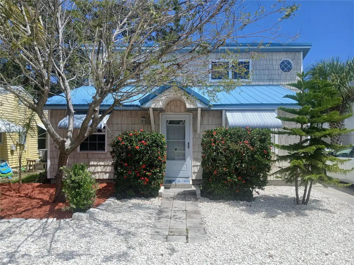 2728 58th Street S, Gulfport, FL 33707 - Image #1