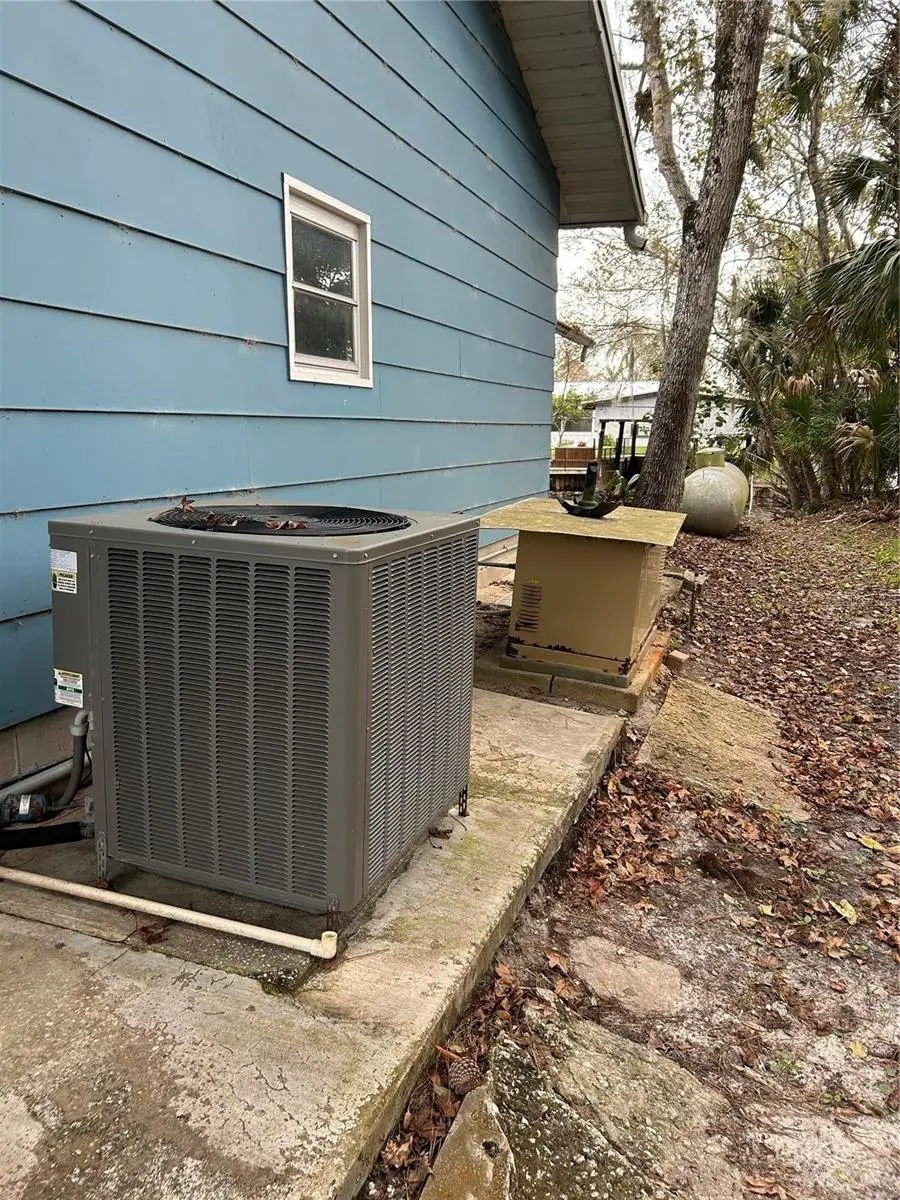 55746 Carl Street, Astor, FL 32102 - Image #3