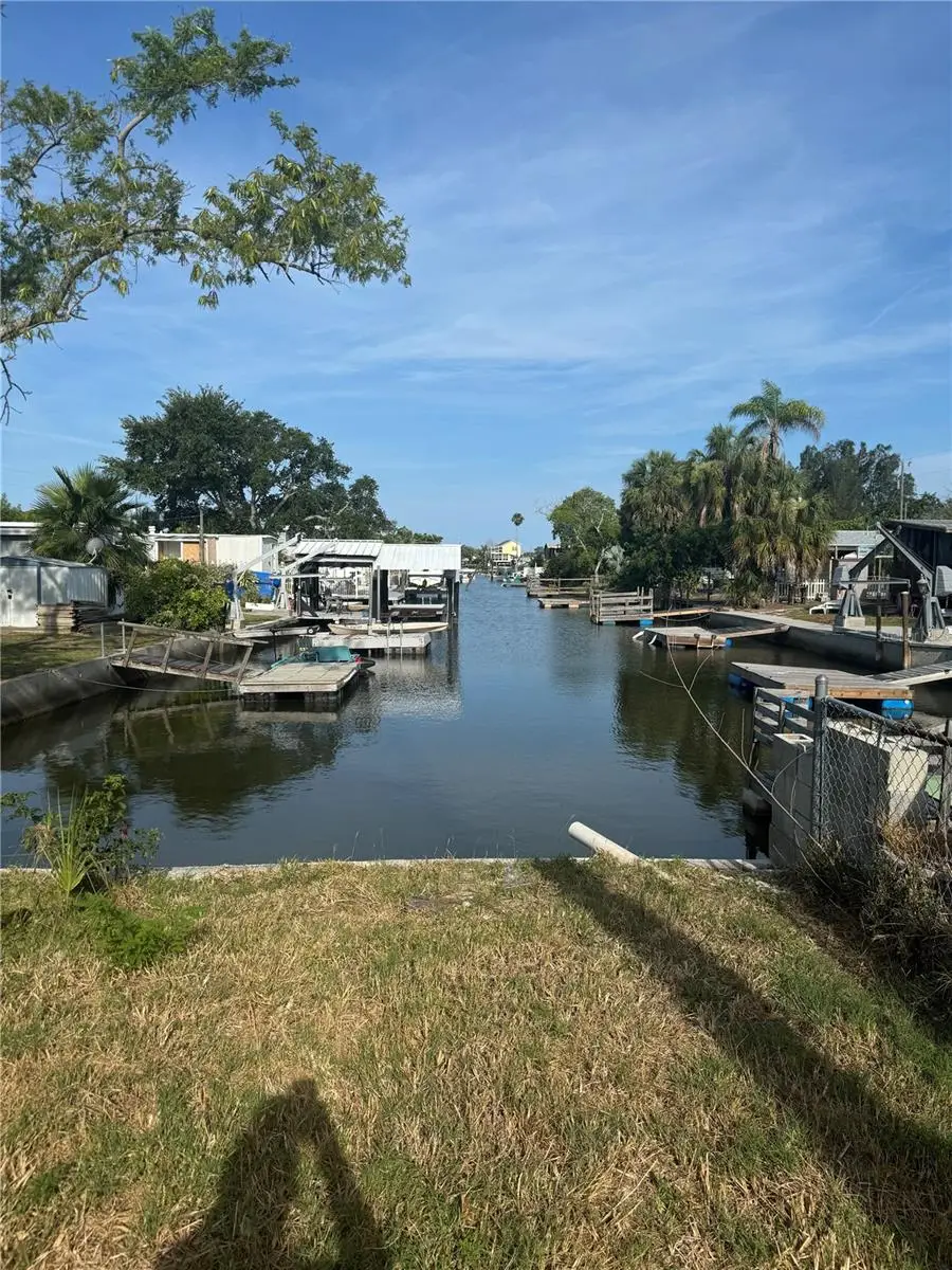 13627 Delmar Drive, Hudson, FL 34667 - Image #2