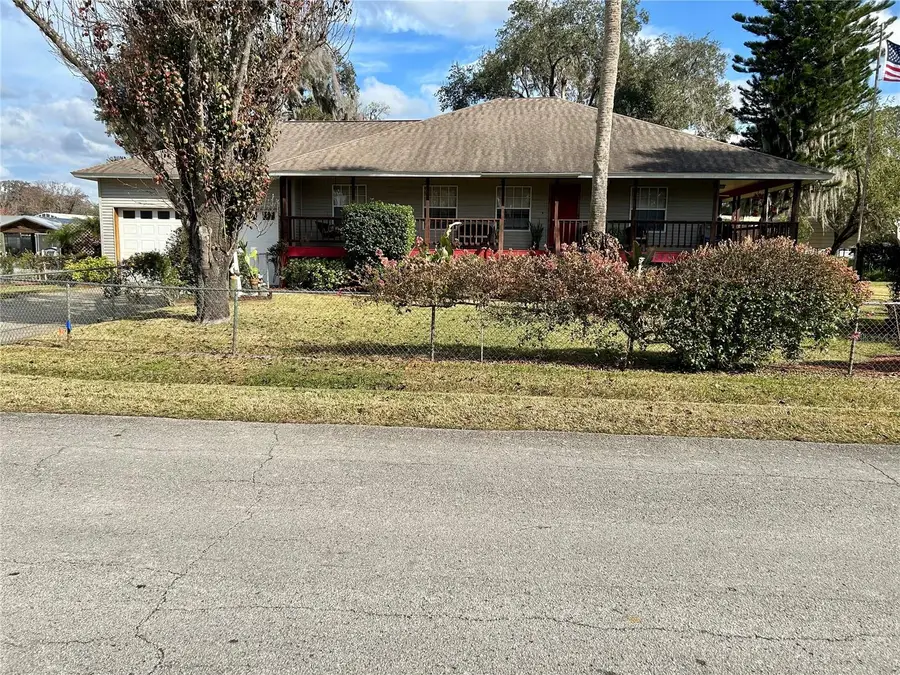 55730 Holiday Circle, Astor, FL 32102 - Image #2