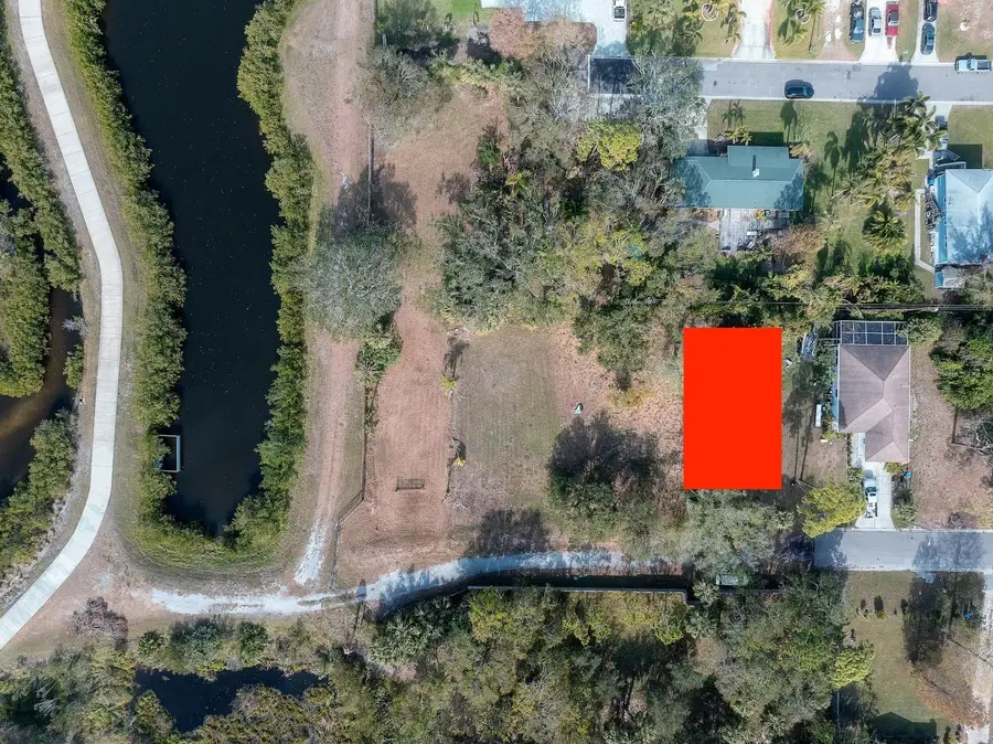 3847 30th Avenue S, Saint Petersburg, FL 33711 - Image #2
