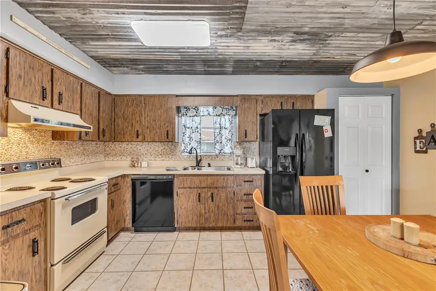 1640 Juno Trail #205C, Astor, FL 32102 - #3