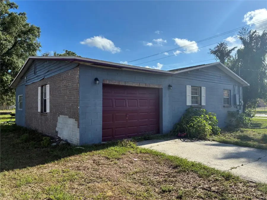 113 S Maryland Avenue, Plant City, FL 33563 - #3