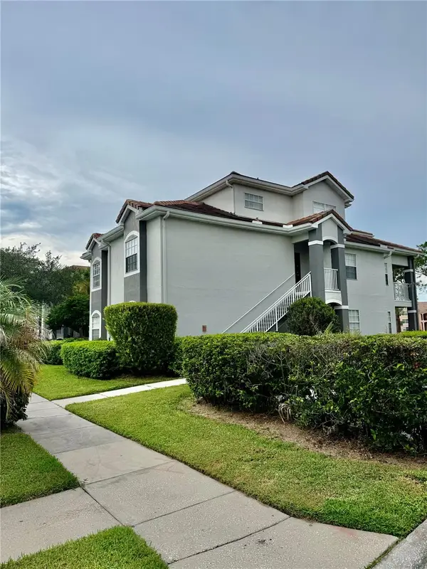 14049 Fairway Island Drive #124, ORLANDO, FL 32837