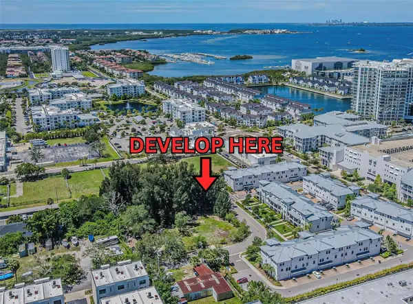 4904 W Paul Avenue, TAMPA, FL 33611
