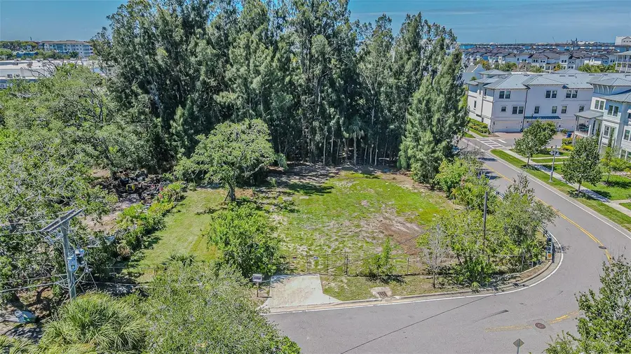 4904 W Paul Avenue, Tampa, FL 33611 - #2