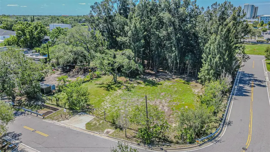 4904 W Paul Avenue, Tampa, FL 33611 - #3