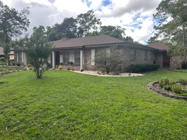 100 Palm Lake Court, LONGWOOD, FL 32779