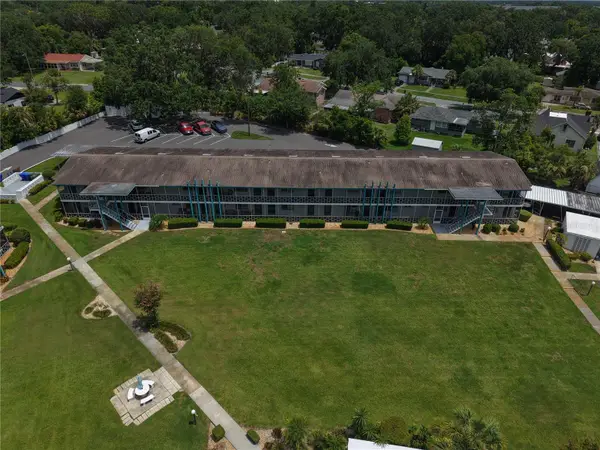 1600 W Lake Parker Drive #B23, LAKELAND, FL 33805