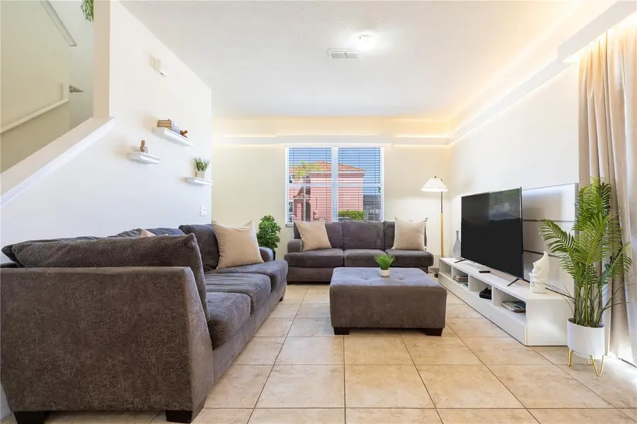 561 Las Fuentes Drive, Kissimmee, FL 34746 - Image #3