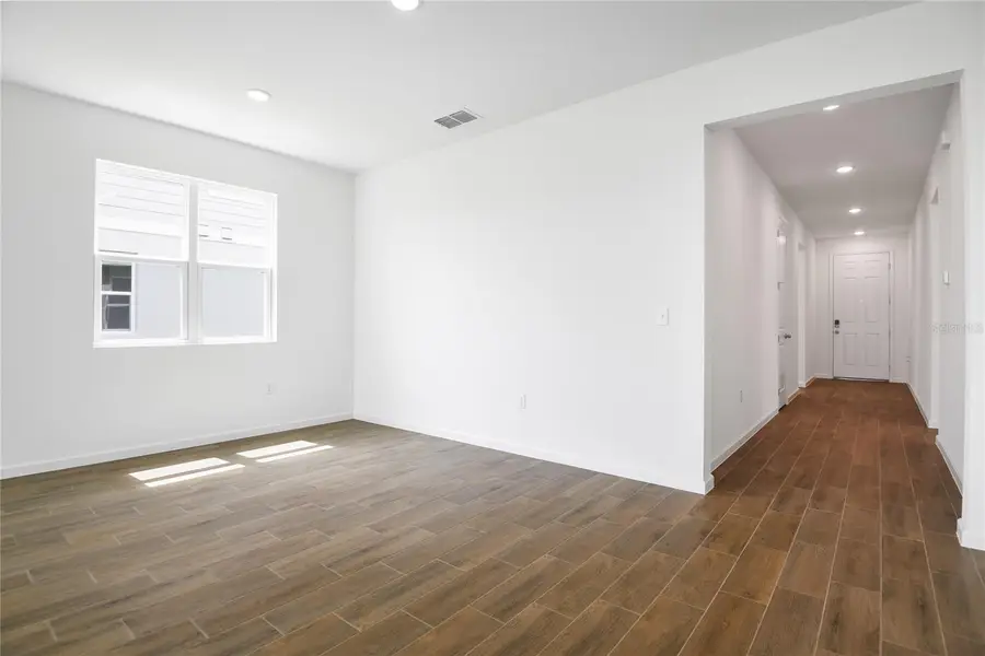 1114 Olivine Avenue, Dundee, FL 33838 - Image #3