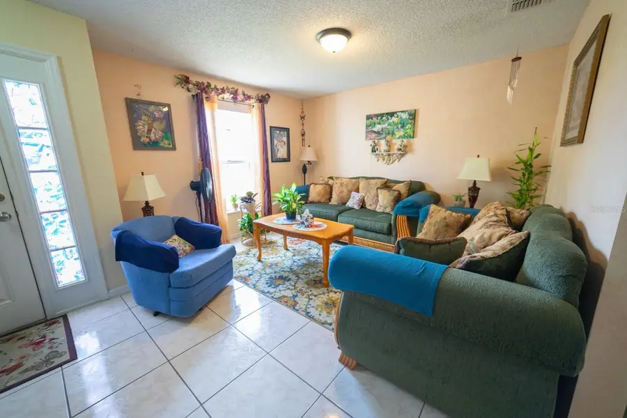 905 Gloucester Court, Kissimmee, FL 34758 - Image #3