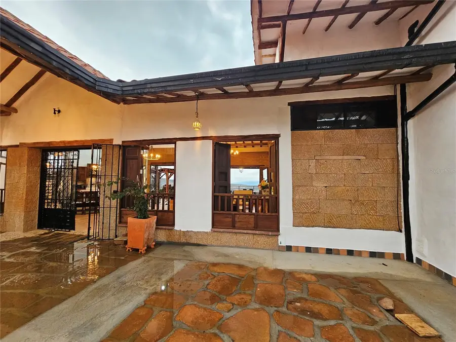 BARICHARA COLOMBIA Km 2 Vereda El Llano Path S #9, Niskayuna, OC 12345 - Image #2
