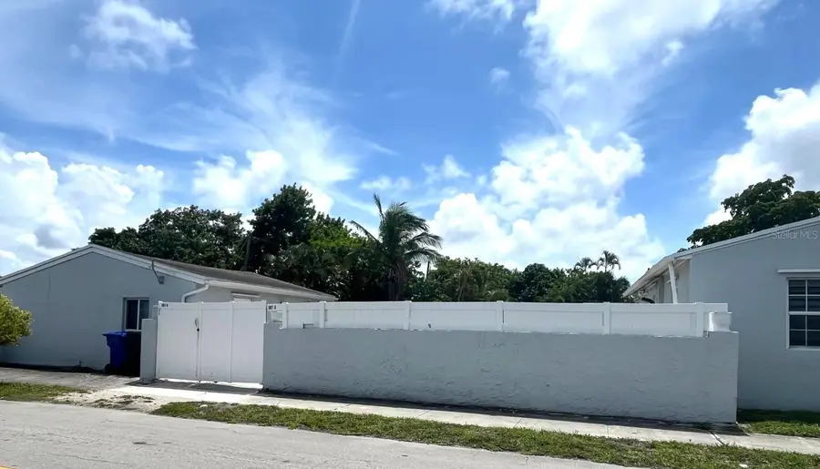 2402 Rodman Street, Hollywood, FL 33020 - Image #3