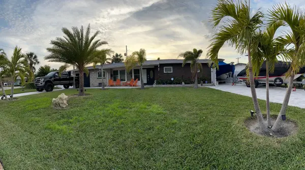 5235 40th Street S, ST PETERSBURG, FL 33711