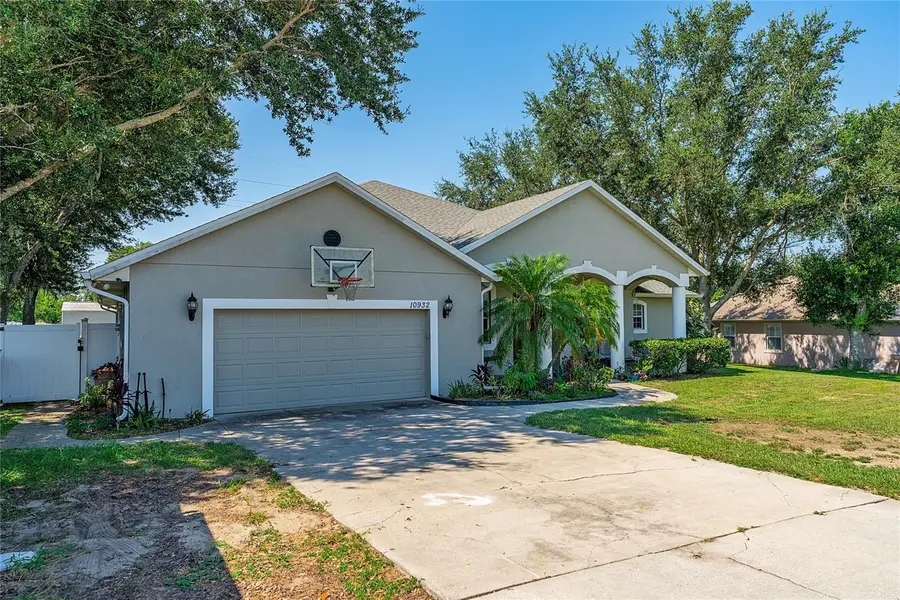 10932 Williams Avenue, Howey In The Hills, FL 34737 - Image #3