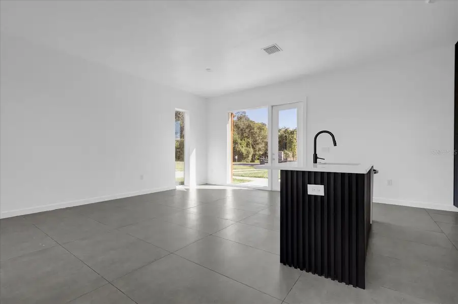 501 Chastain Road, Seffner, FL 33584 - Image #3