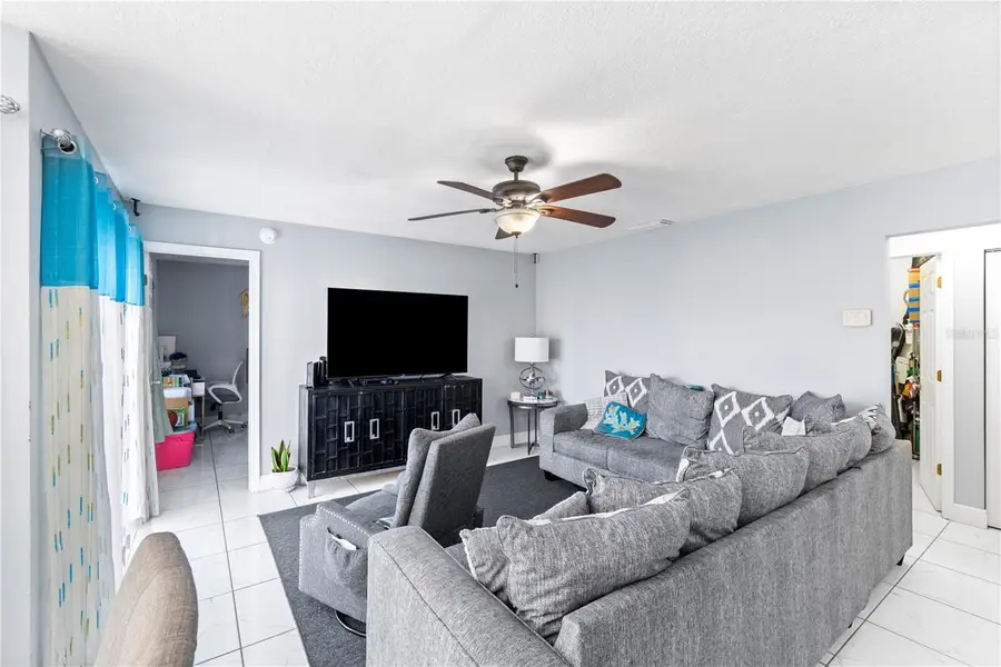 432 Hunter Circle, Kissimmee, FL 34758 - Image #3