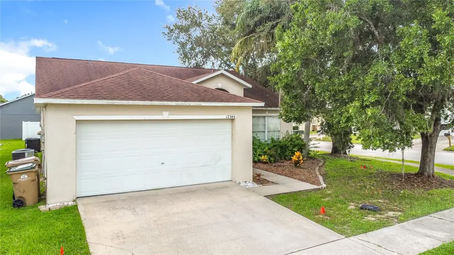 17344 Silver Creek Court, Clermont, FL 34714 - Image #2