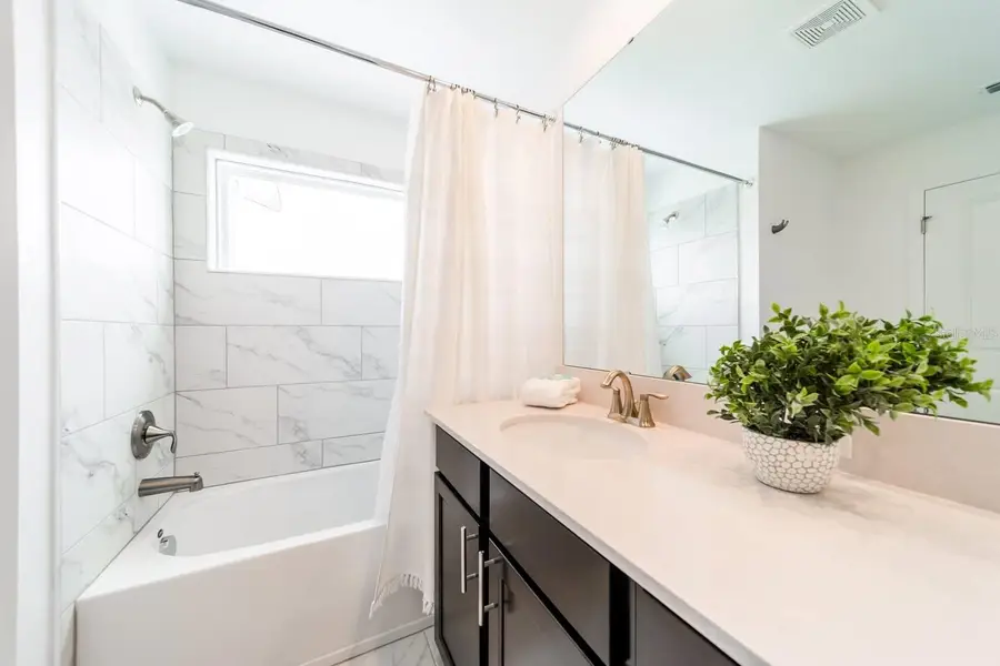 1002 Splash Shot Place, Davenport, FL 33896 - Image #2