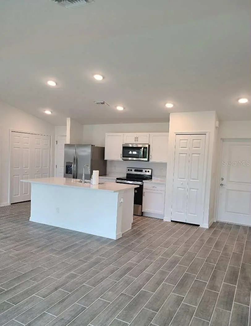 2409 NE 7th Place, Cape Coral, FL 33909 - Image #3