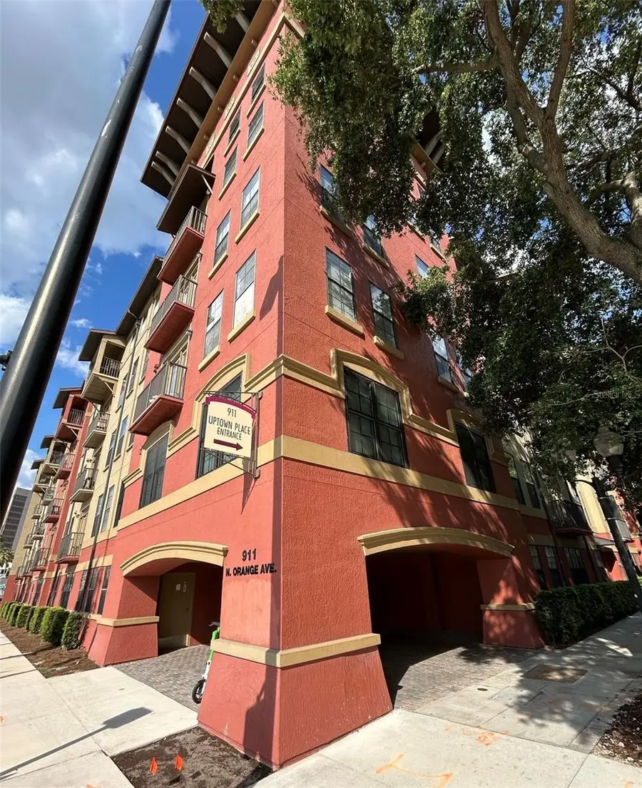 911 N Orange Avenue #142, Orlando, FL 32801 - Image #3