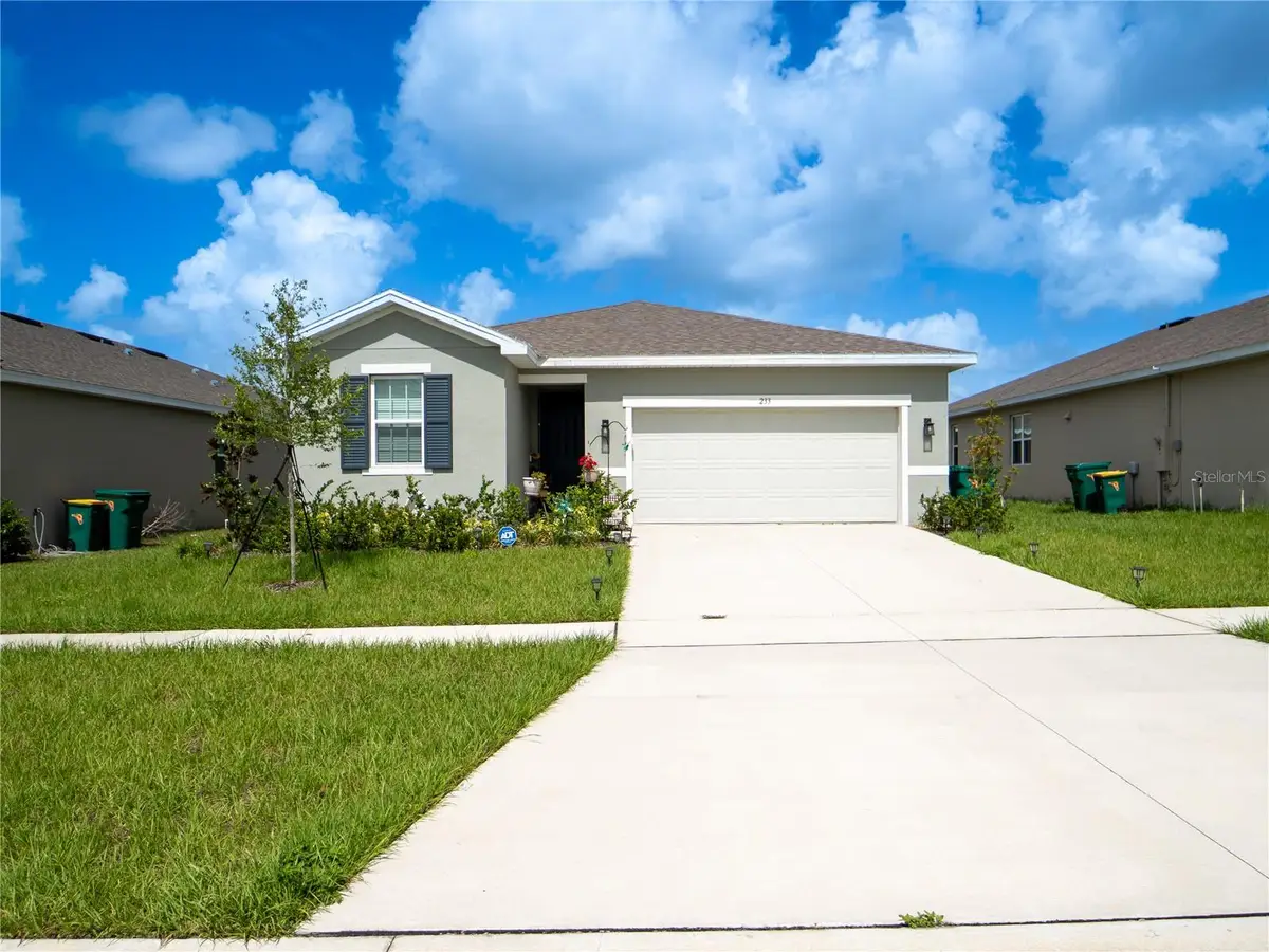 233 Hilltop Bloom Loop, Haines City, FL 33844 - Image #1