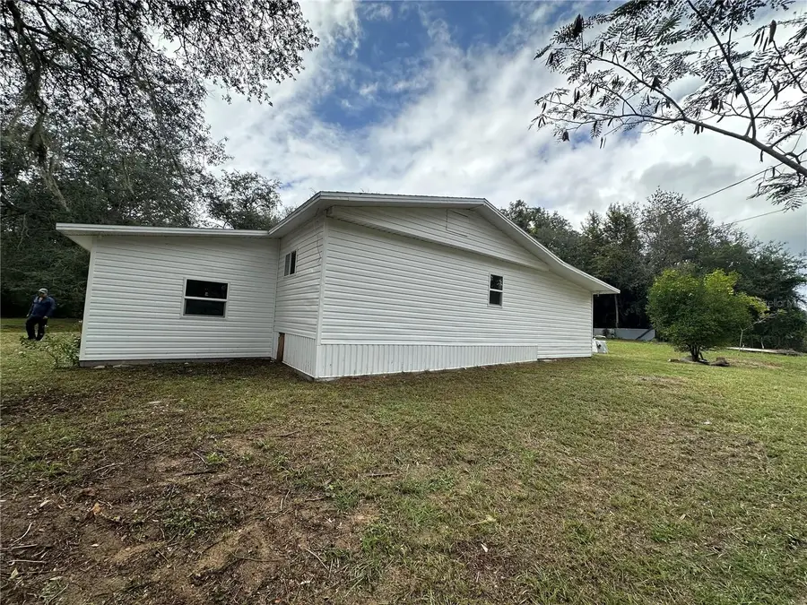 17405 NE 38th Lane Road, Silver Springs, FL 34488 - Image #2